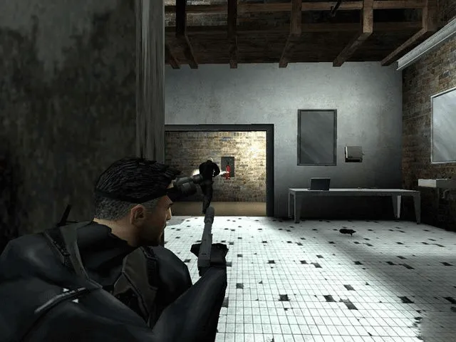 Tom Clancy’s Splinter Cell gameplay on the original Xbox